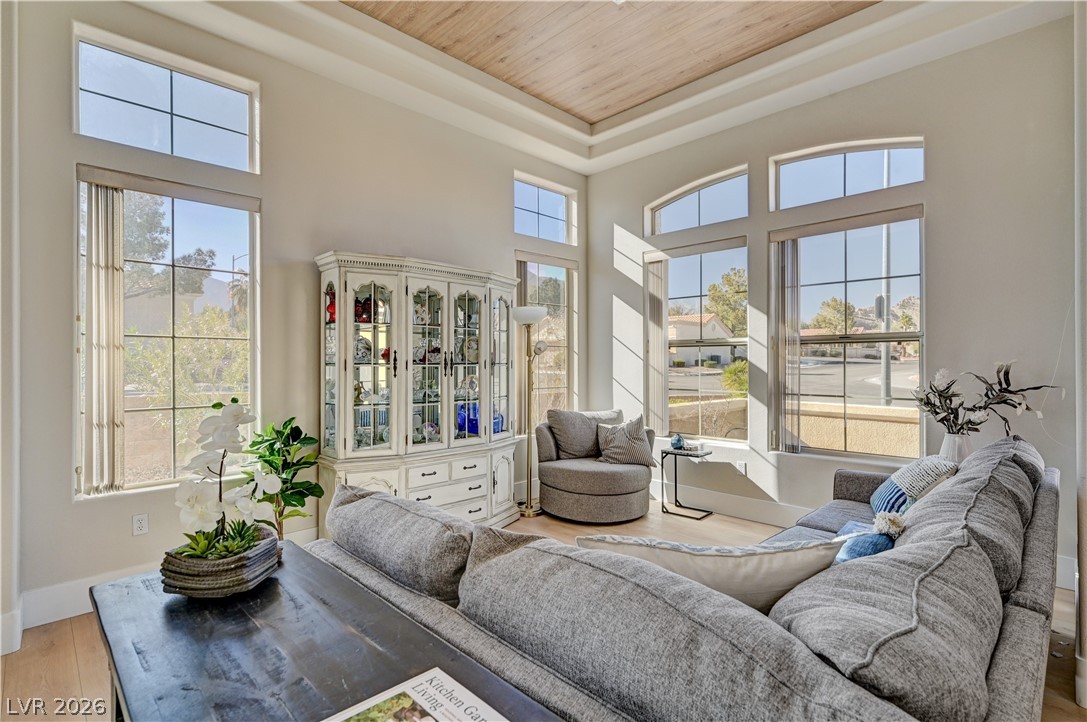 10613 Sky Meadows Avenue