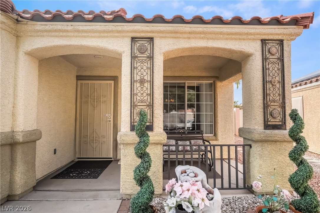 5569 Johnny Holiday Street