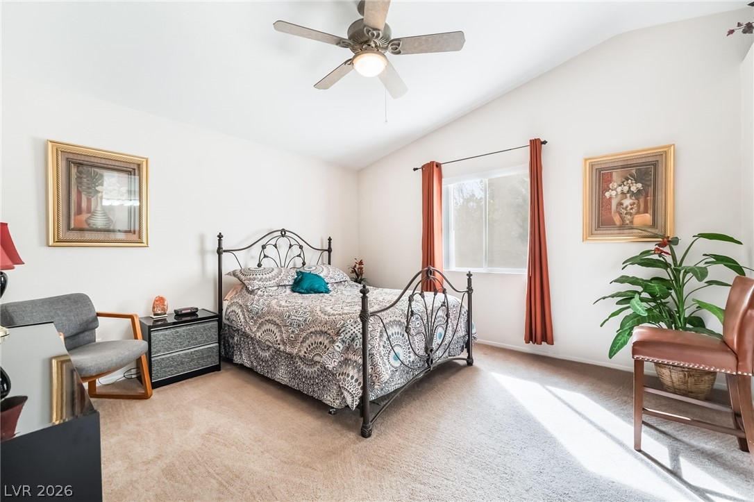 5569 Johnny Holiday Street