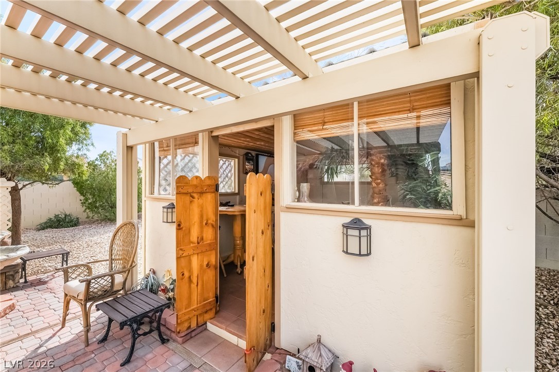 5569 Johnny Holiday Street