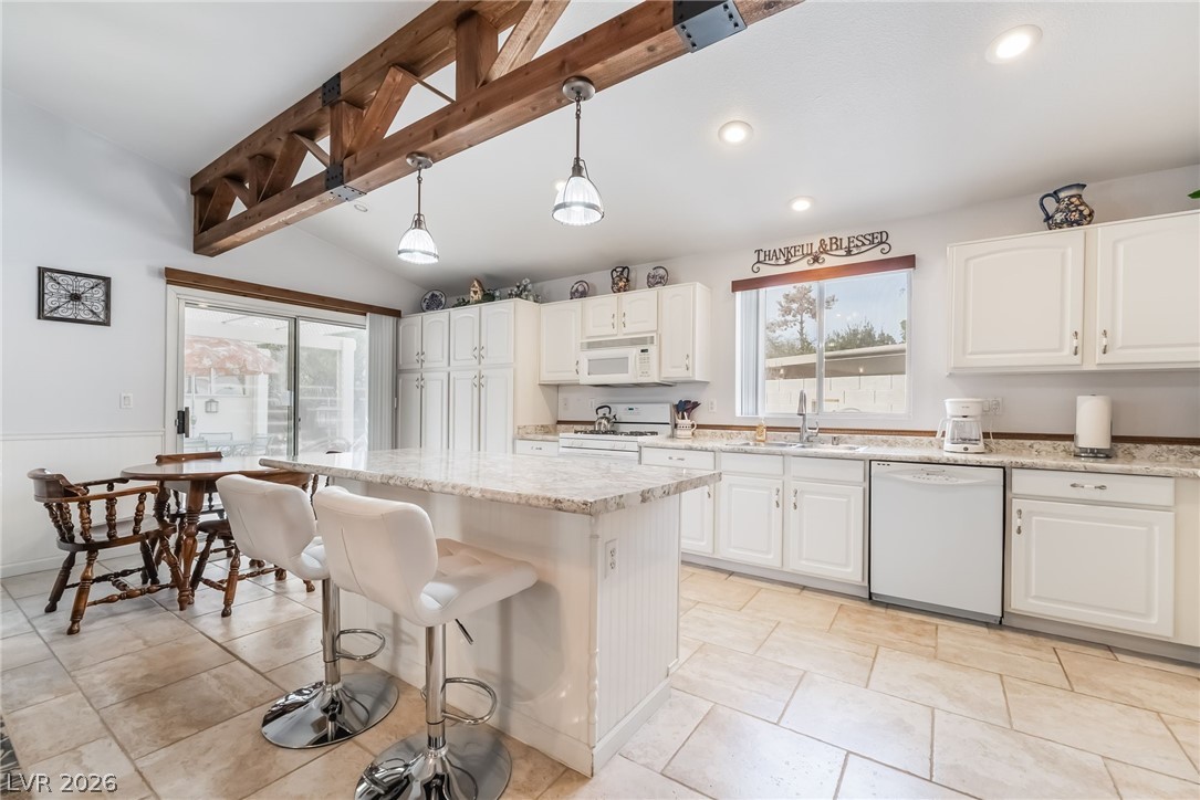 5569 Johnny Holiday Street