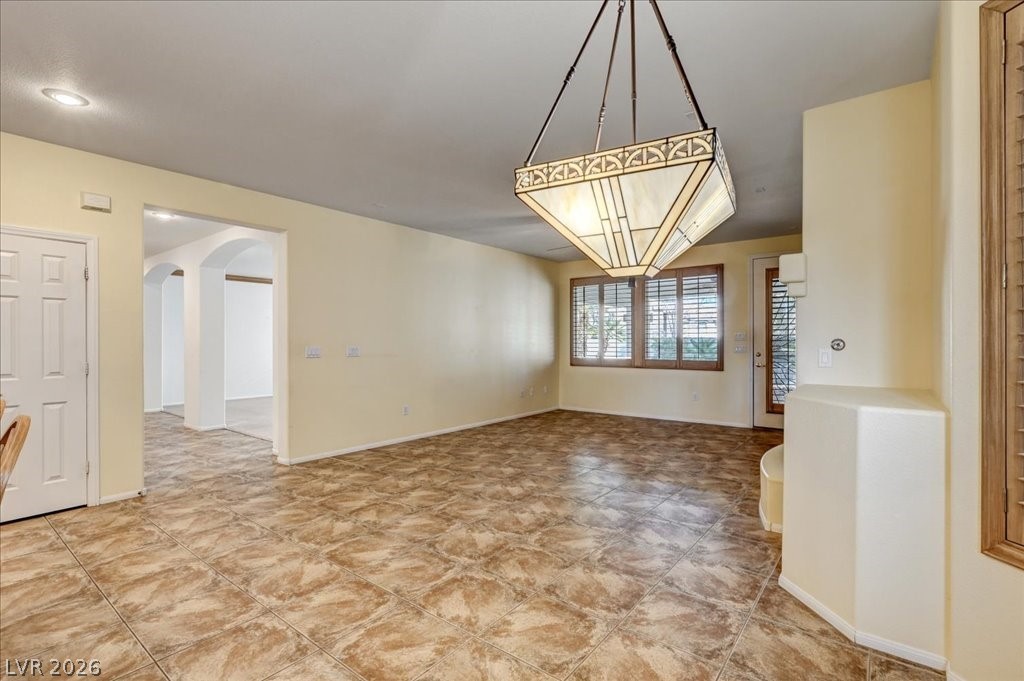 476 Dynacraft Street