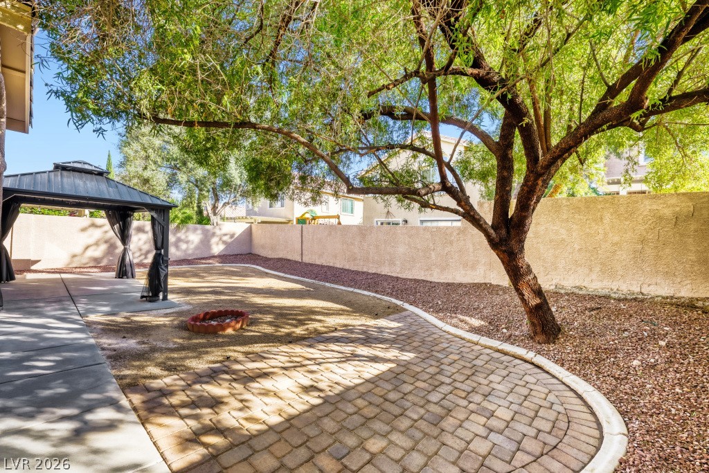 9529 Mountainair Avenue