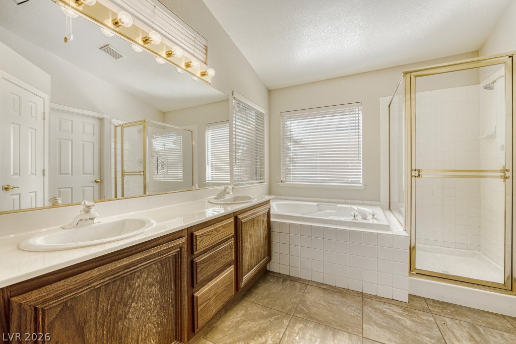 9529 Mountainair Avenue