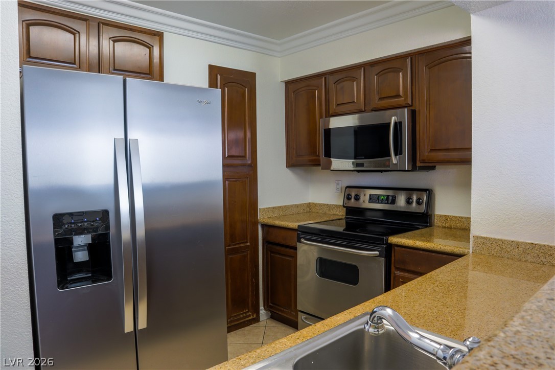 8101 West Flamingo Road 1001