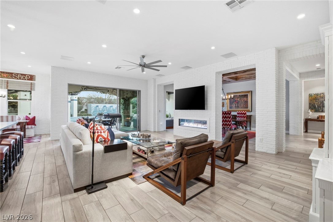 272 Tarragona Breeze Avenue