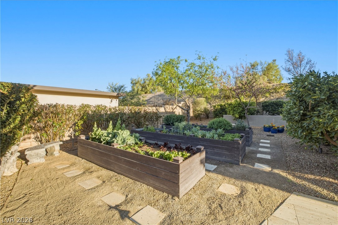 272 Tarragona Breeze Avenue