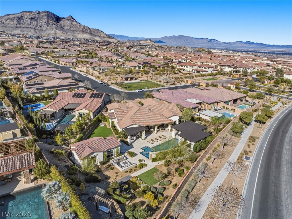 272 Tarragona Breeze Avenue