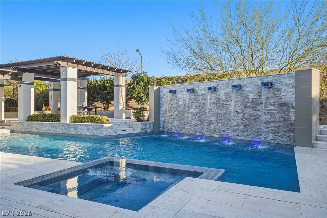 272 Tarragona Breeze Avenue