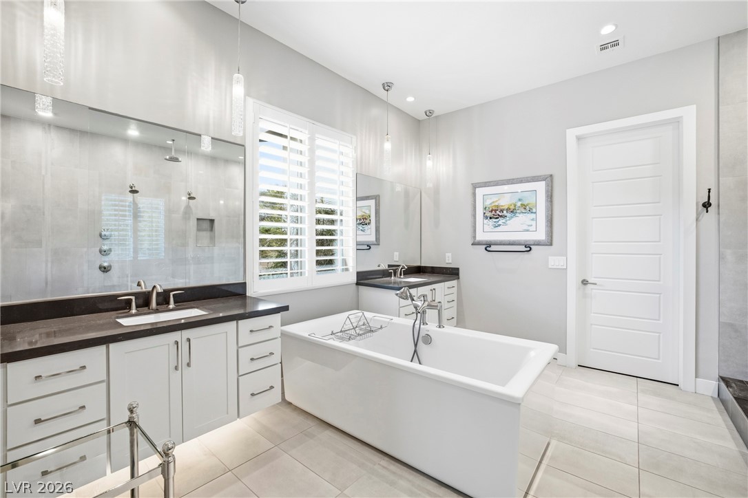 272 Tarragona Breeze Avenue