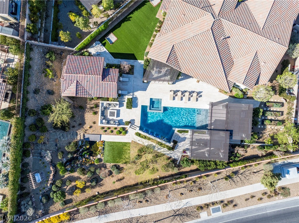 272 Tarragona Breeze Avenue