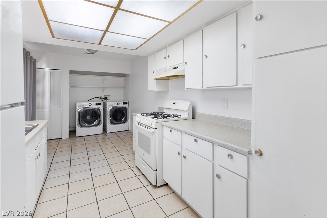 4304 Devlin Green Court