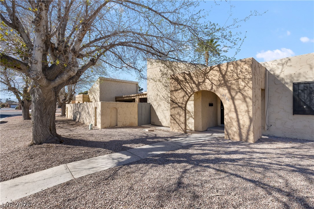 4304 Devlin Green Court