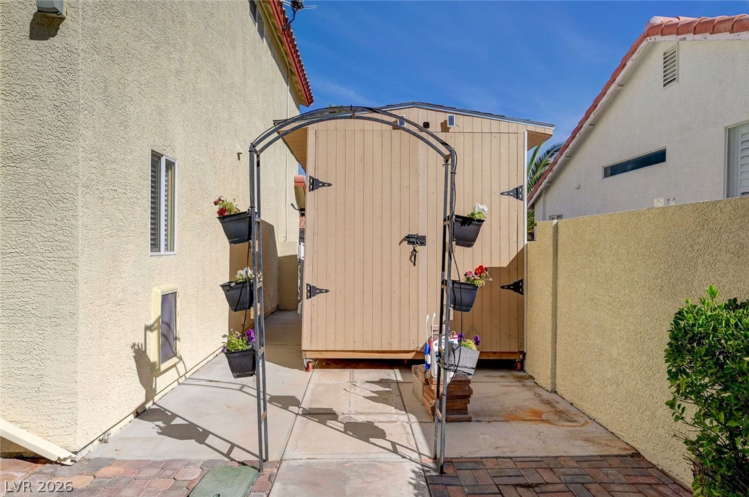 8713 Country View Avenue