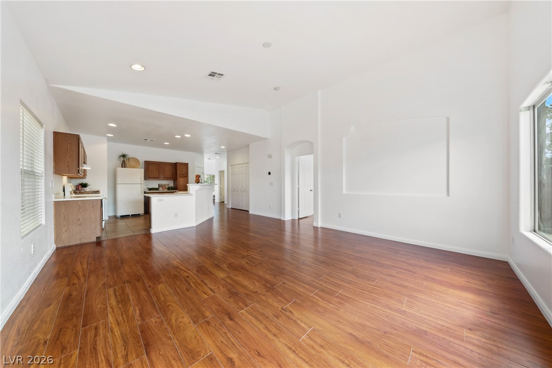 9445 Solitude Canyon Avenue