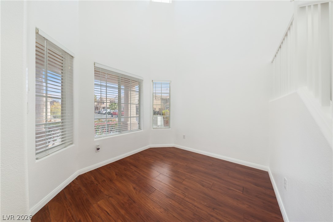 9445 Solitude Canyon Avenue