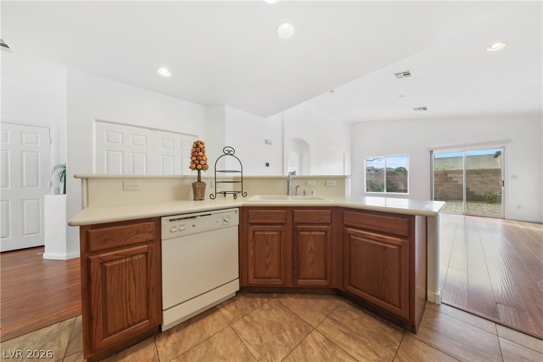 9445 Solitude Canyon Avenue