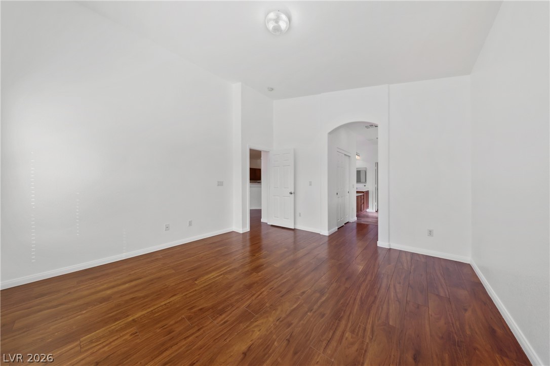 9445 Solitude Canyon Avenue