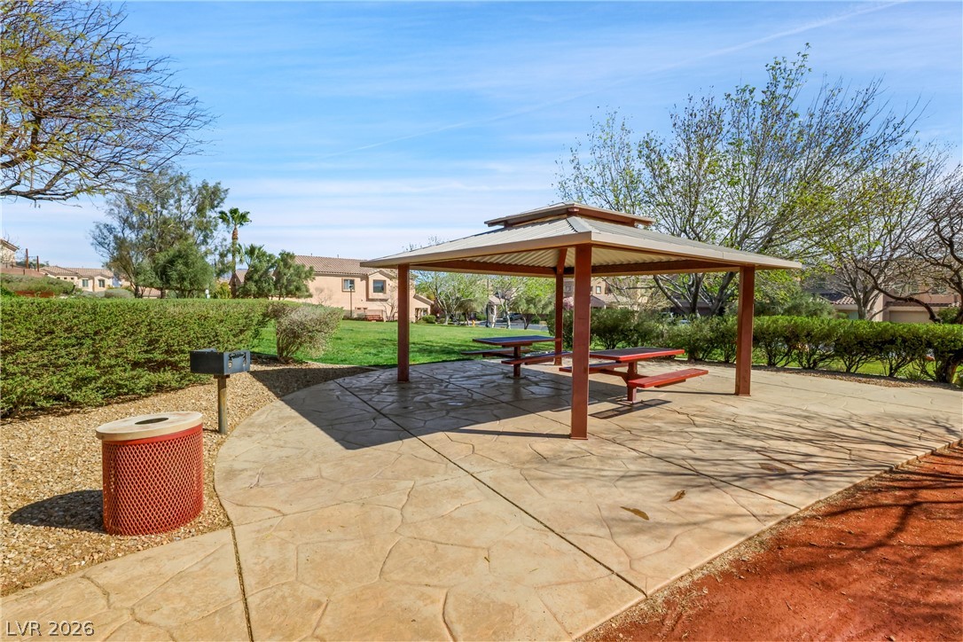 9445 Solitude Canyon Avenue