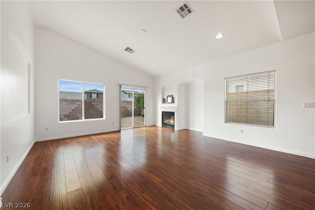 9445 Solitude Canyon Avenue