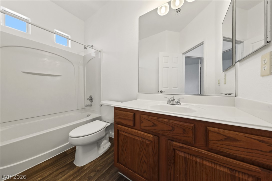 9445 Solitude Canyon Avenue