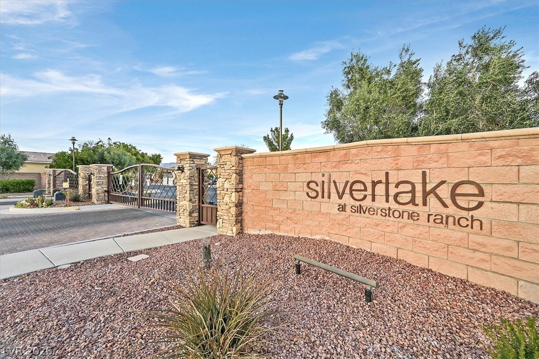 7341 Royal Melbourne Drive