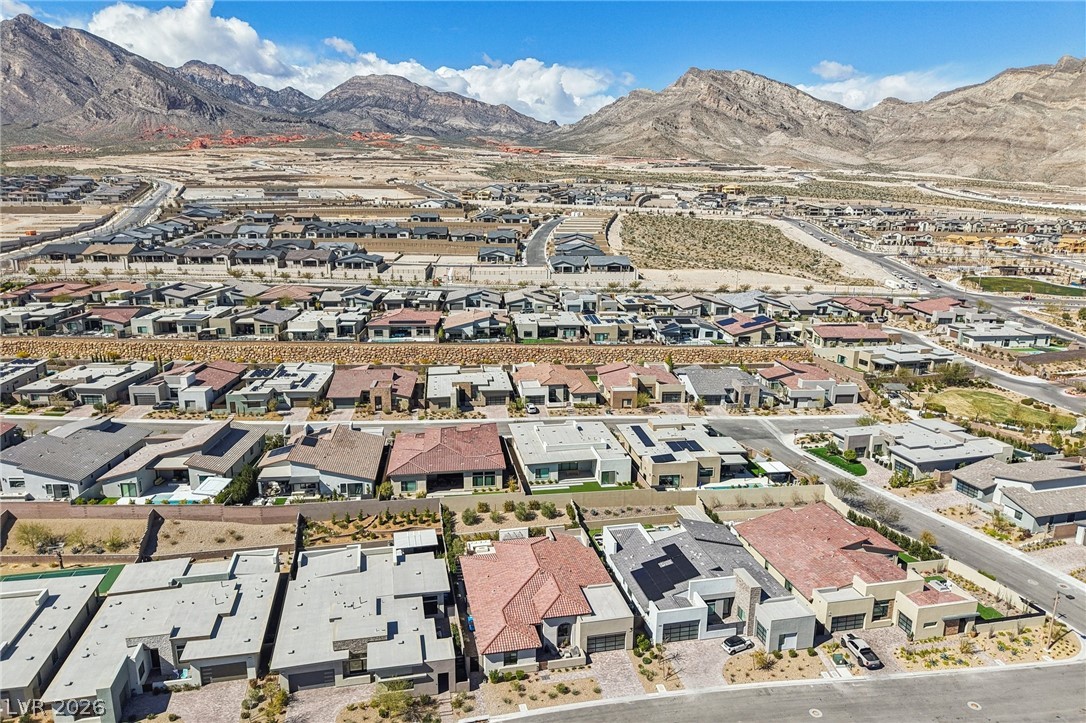 461 Vista Sunset Avenue