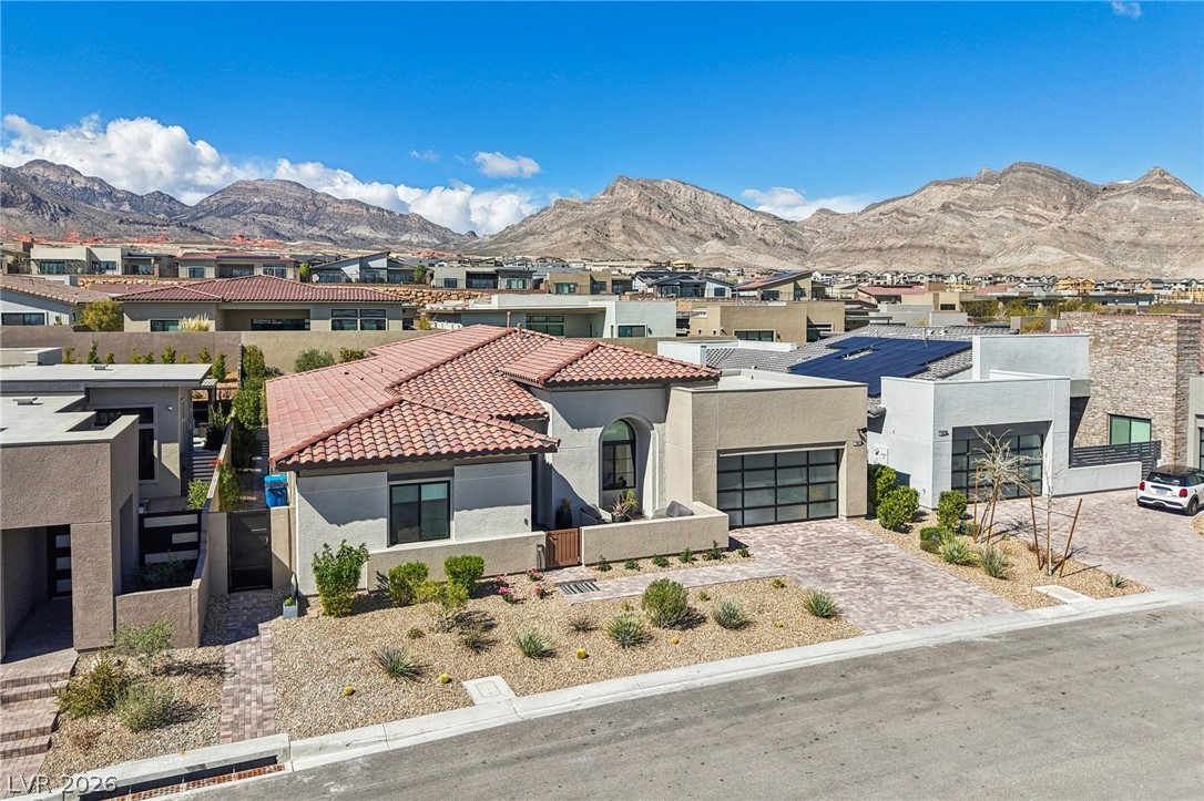 461 Vista Sunset Avenue