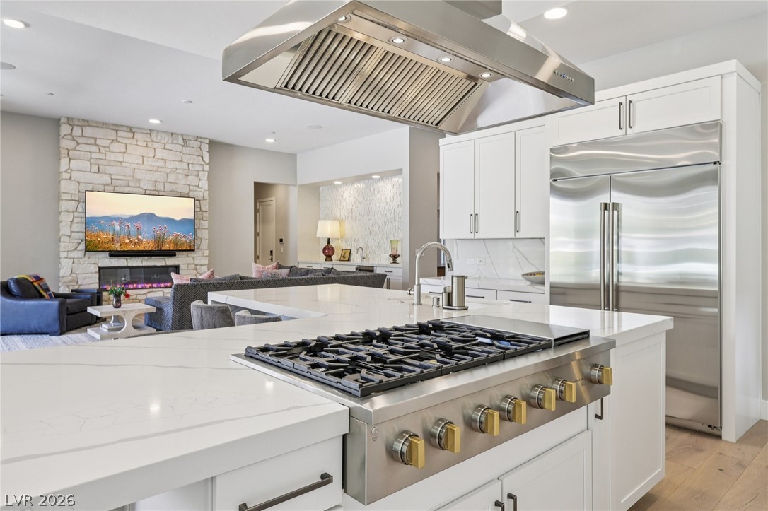 461 Vista Sunset Avenue