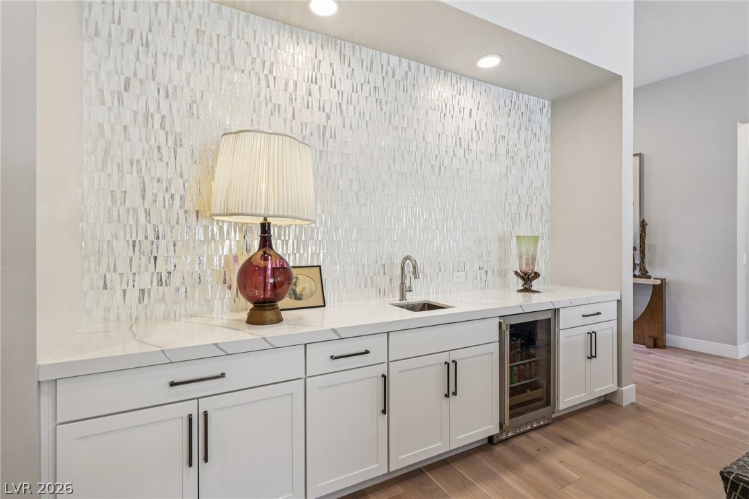 461 Vista Sunset Avenue