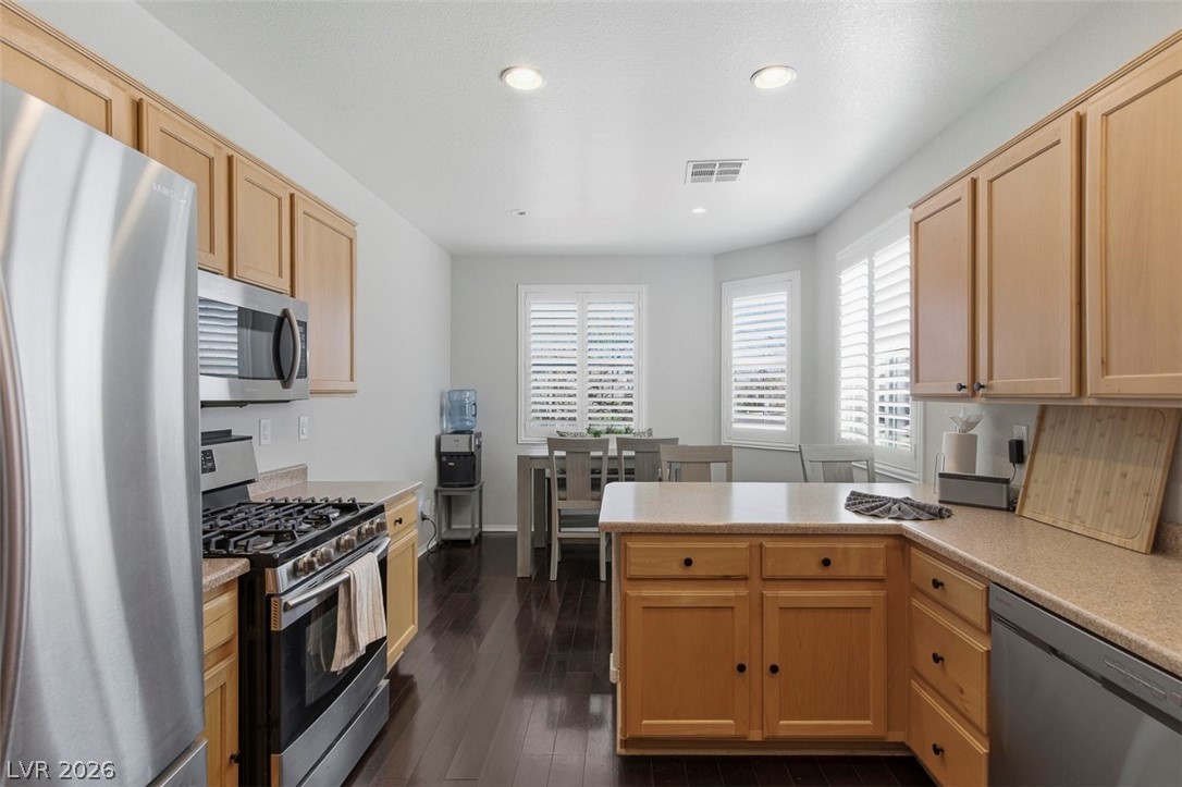 8375 Aspen Village Street