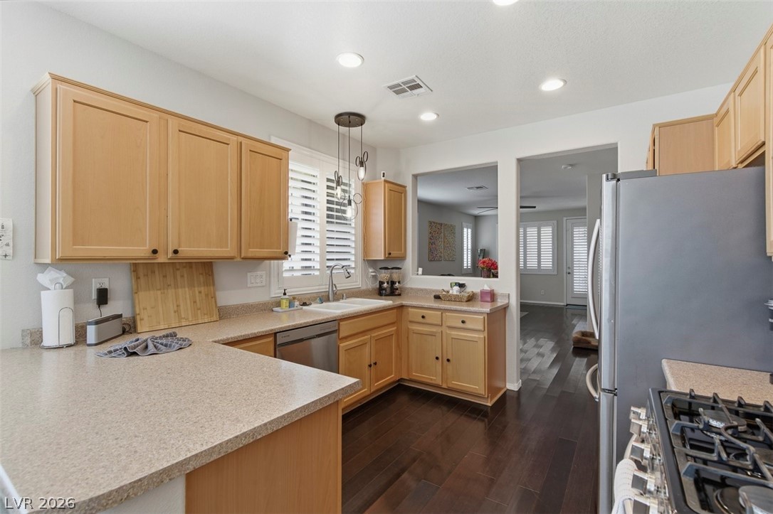 8375 Aspen Village Street