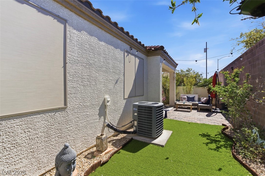 8375 Aspen Village Street