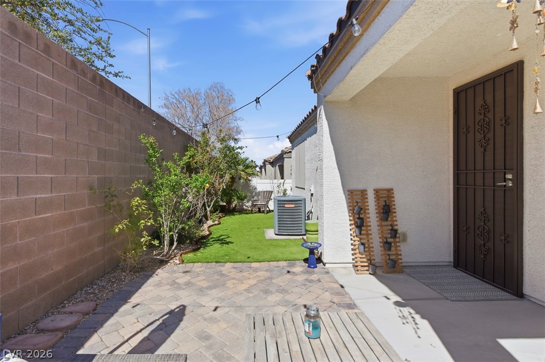 8375 Aspen Village Street