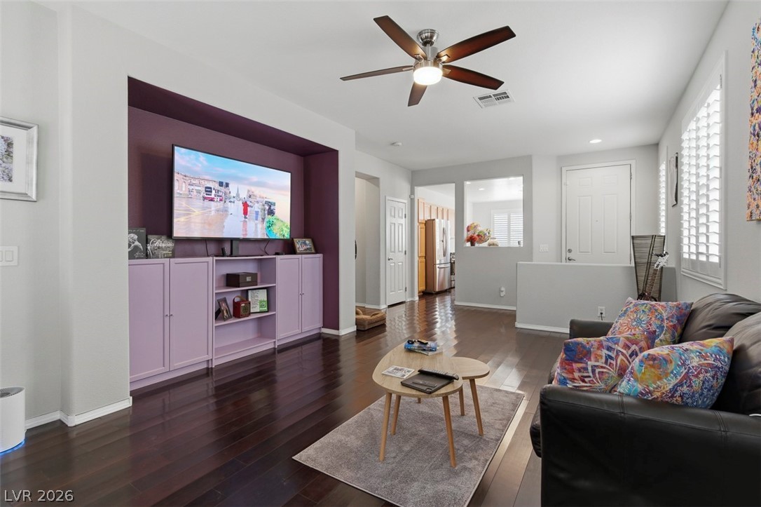 8375 Aspen Village Street