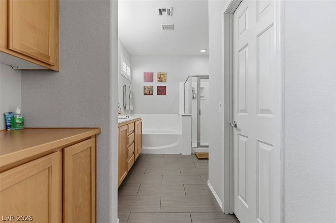 8375 Aspen Village Street