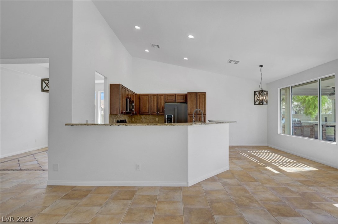 5761 Speaking Rock Avenue