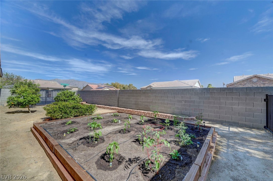 5761 Speaking Rock Avenue