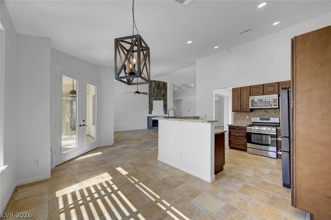 5761 Speaking Rock Avenue