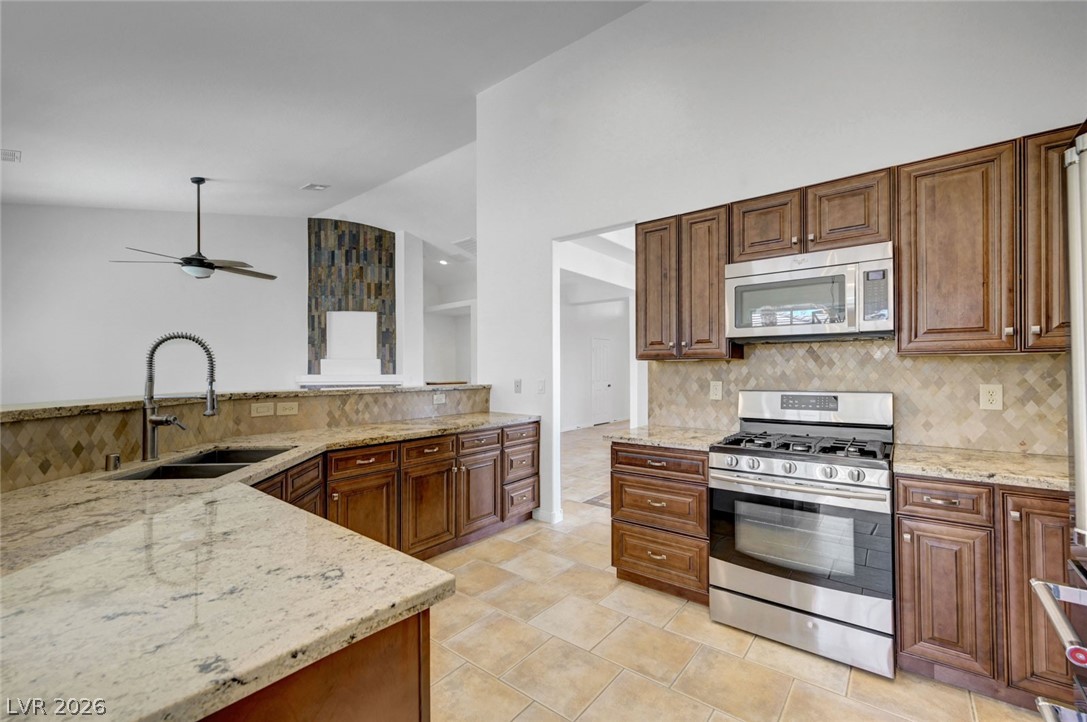 5761 Speaking Rock Avenue