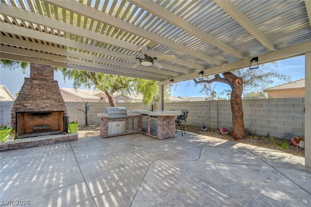 5761 Speaking Rock Avenue