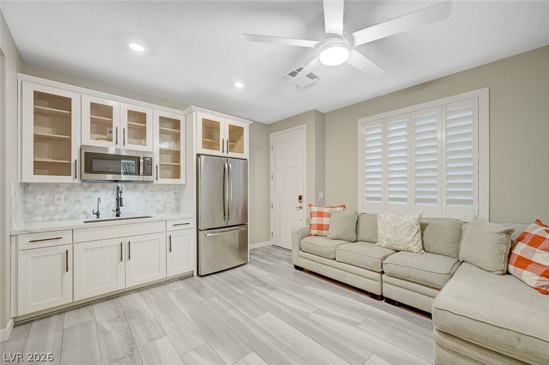 12428 Pine Bend Avenue