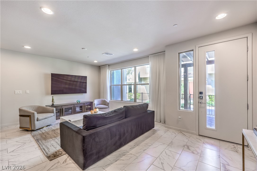 1252 Rocky Gap Street 102