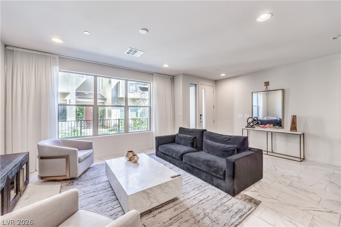 1252 Rocky Gap Street 102