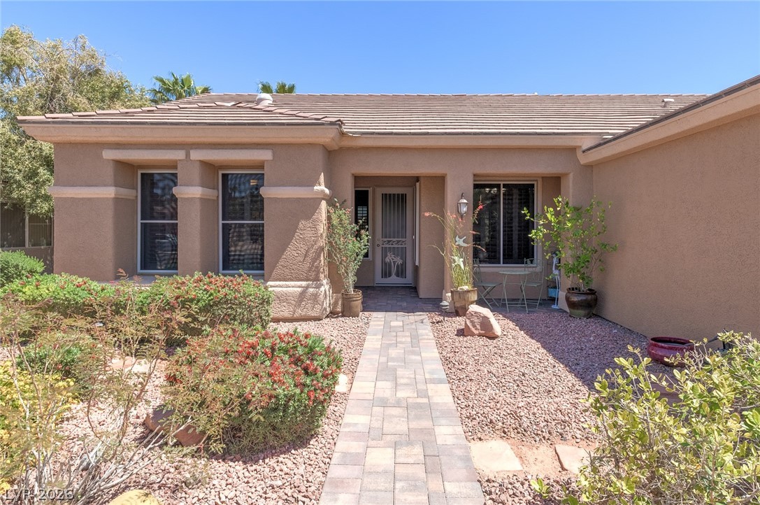 2010 High Mesa Drive