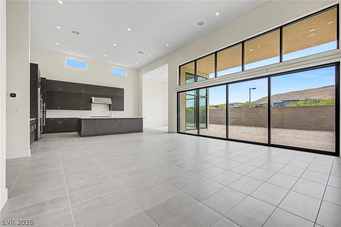 10865 Agate Cliffs Avenue