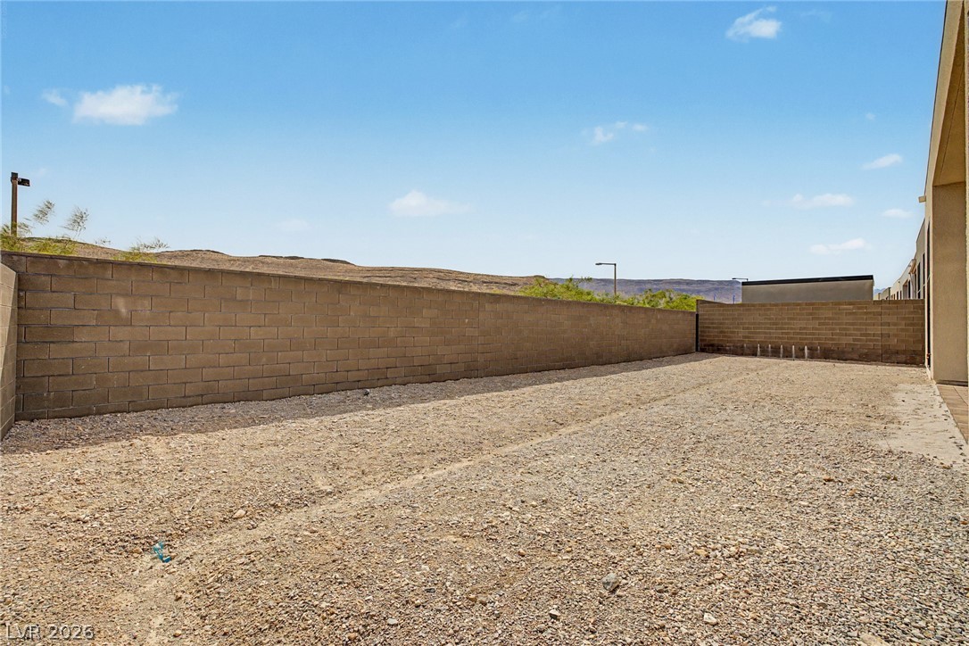 10865 Agate Cliffs Avenue