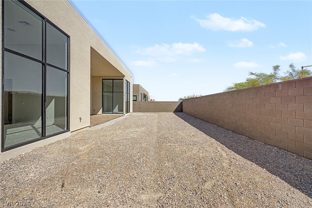 10865 Agate Cliffs Avenue