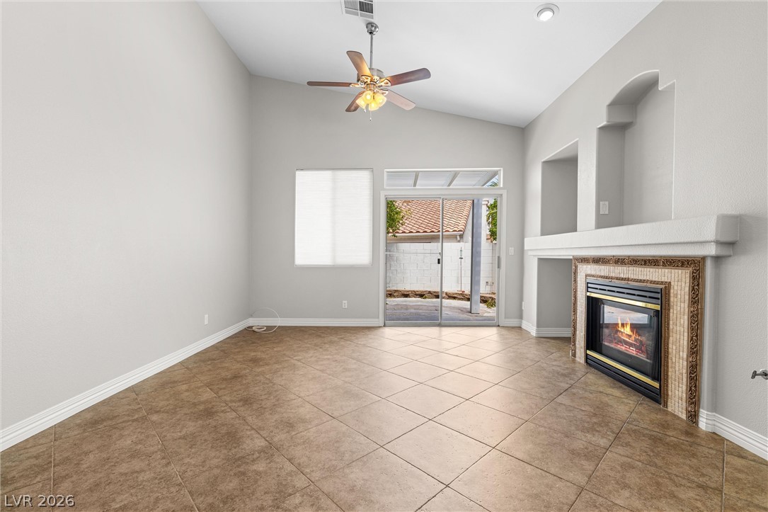 9752 LOST COLT Circle