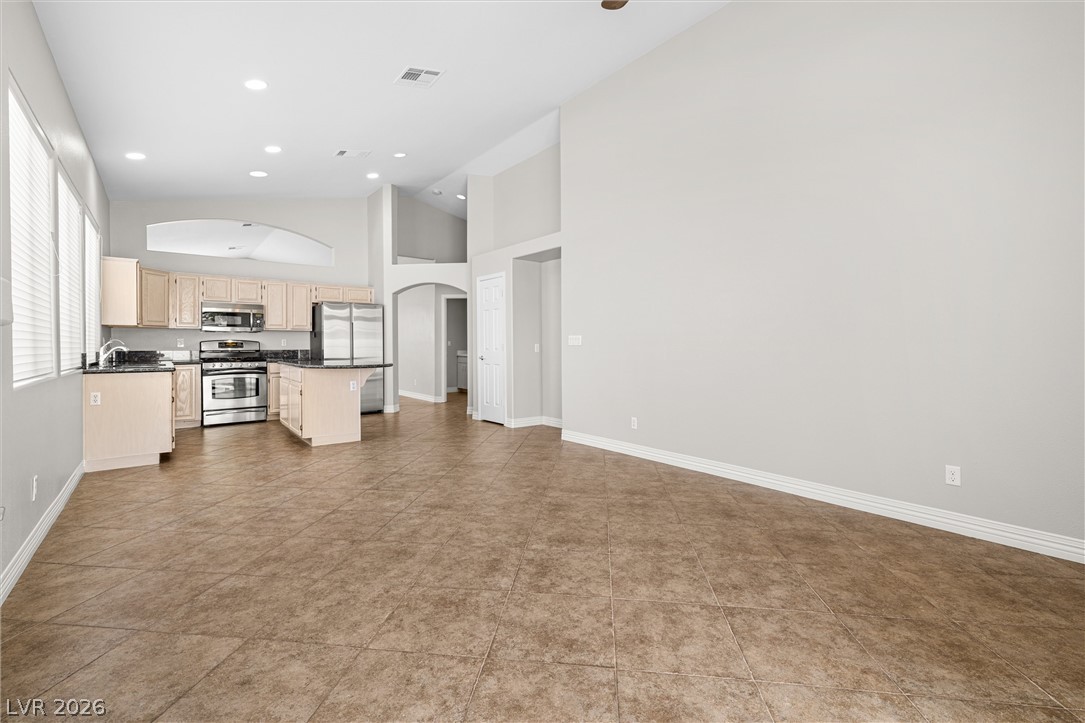 9752 LOST COLT Circle